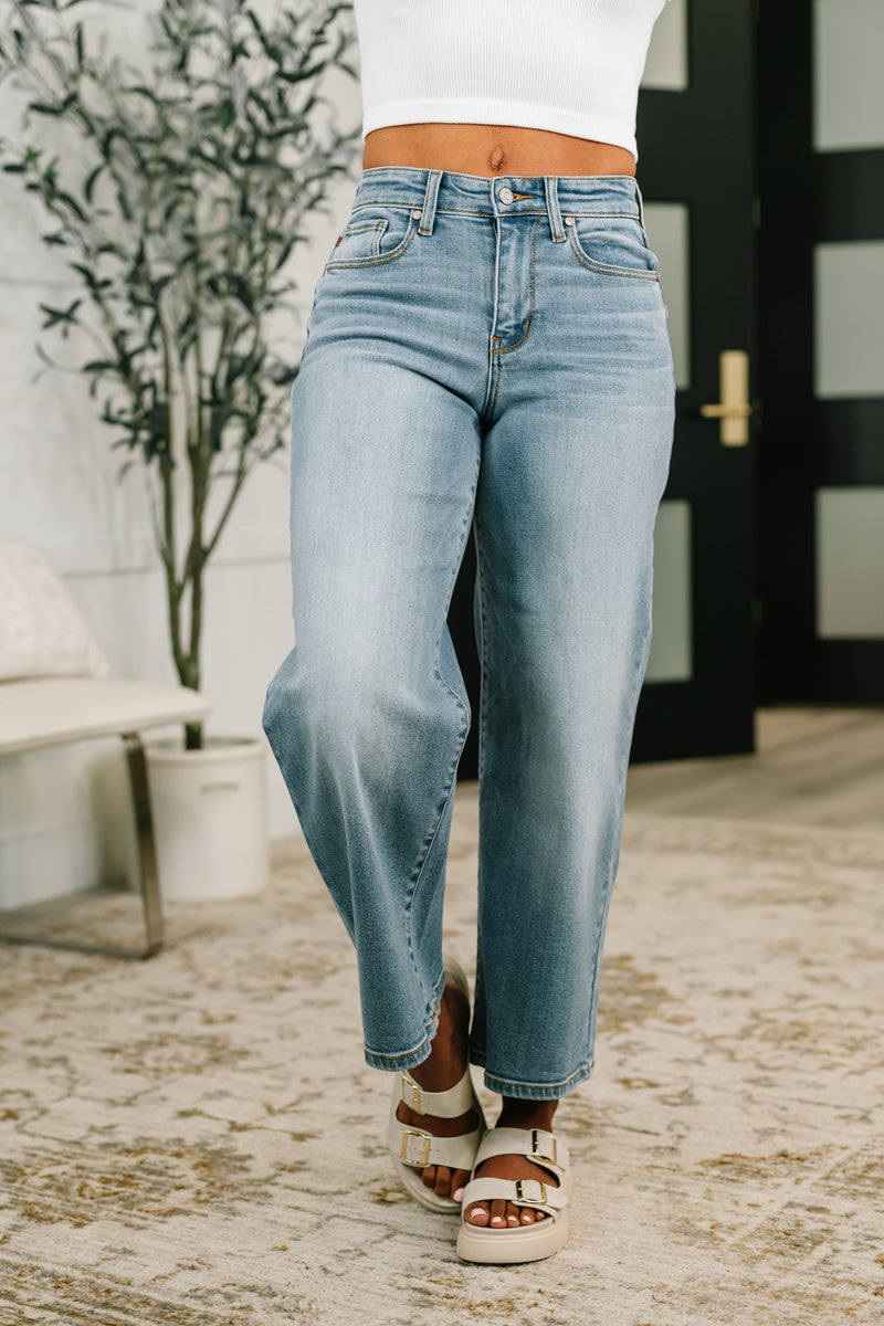 Judy Blue Claudia Wide Leg Ankle Jeans | Mid Rise