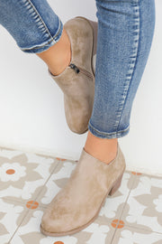 Tulip Cut Suede Ankle Boots – Gray