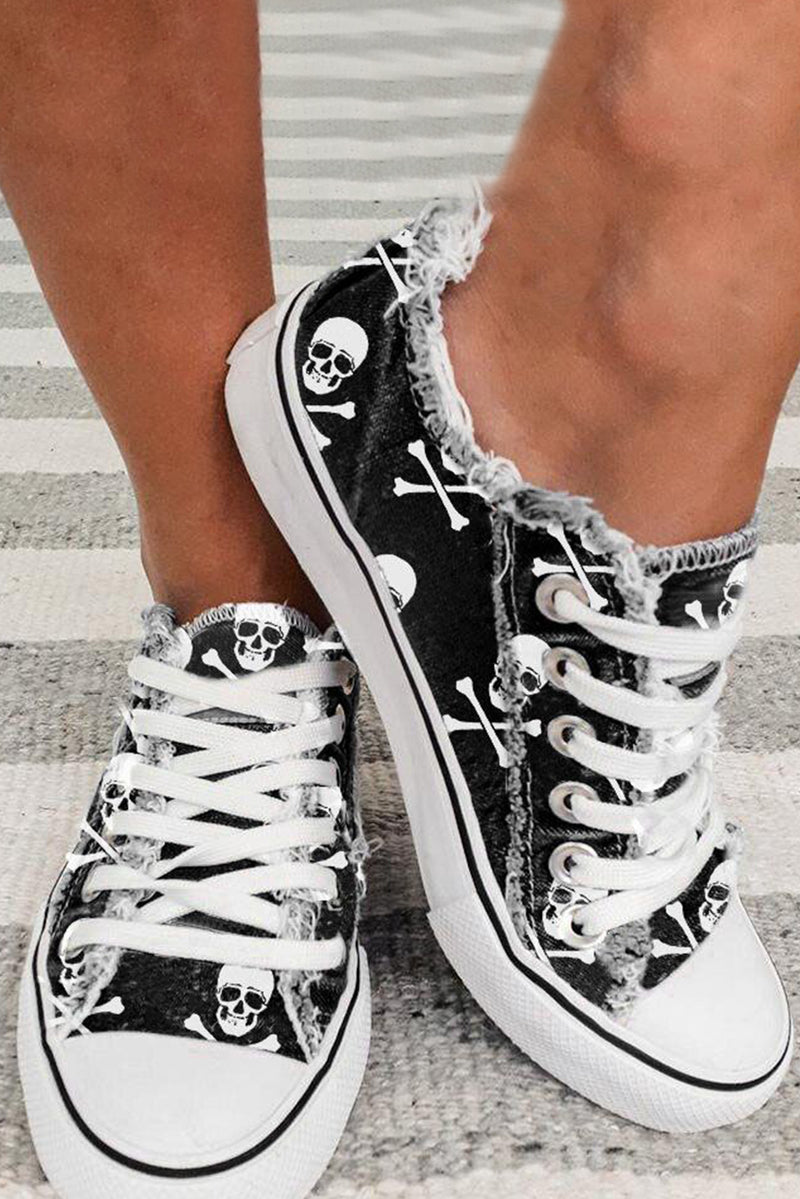 Black Skull Print Lace-Up Canvas Sneakers